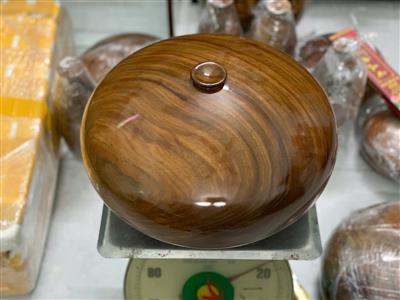 Bình Phú Quý Gỗ Xá Xị Đường Kính 40 Cm, Bình Chiêu Tài Hút Lộc Gỗ Gù Hương, Bình Tài Lộc Gỗ Xá Xị