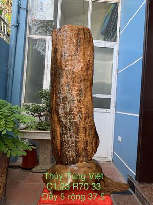 Tháp Gỗ Thủy Tùng Việt Siêu Vân