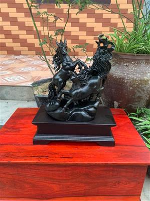 Tượng Ngựa Phong Thủy, Tượng Song Mã Gỗ Mun Sừng Liền Nguyên Khối