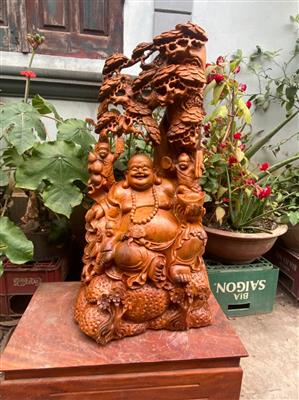 Tượng Phật Di Lặc Ngồi Gốc Tùng Gỗ Ngọc Am Liền Nguyên Khối