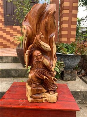 Tượng Đạt Ma gỗ Hương Việt Liền Nguyên Khối