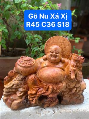 Tượng Phật Di Lặc Gỗ Nu Xá Xị Đỏ Thơm Nức Mũi