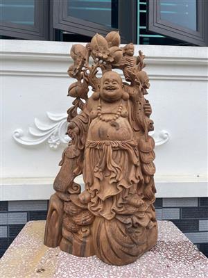 Thanh lý Tượng Phật Di Lặc Đứng Vác Cành Đào Gỗ Ngọc Am Nguyên Khối - Cao 83cm, Đục Tay Tinh Xảo