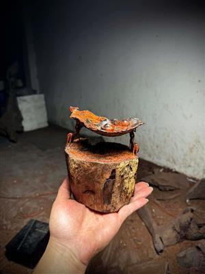 Tượng Kiến Nghị Lực Gỗ Trắc Việt Nam Liền Khối - Biểu Tượng Ý Chí & Tài Lộc Bền Vững