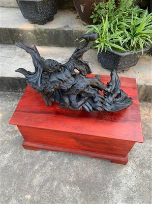 Tượng Phật Sống Tượng Tế Công Gỗ Mun Sừng Liền Khối Xông Trầm